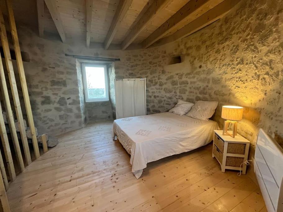 Loue Ancien Moulin A Vent Avec Piscine Et Jacuzzi Neuvy-Bouin Exterior foto